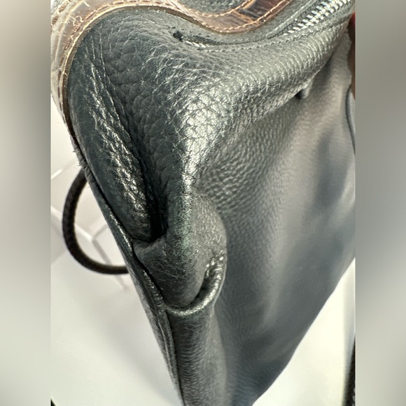 #104 Brighton Glorietta Pebbled Black & Embossed Brown Leather Shoulder Tote Bag
